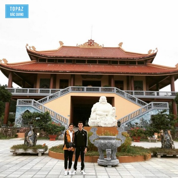 Thiền Viện Trúc Lâm Phượng Hoàng đã khởi công xây dựng từ năm 2011 và đã nhanh chóng trở thành điểm đến tâm linh hấp dẫn nhất ở Bắc Giang