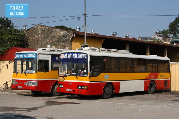 xe buýt 304 cũng có mức giá khá rẻ, phù hợp với nhiều đối tượng sử dụng.