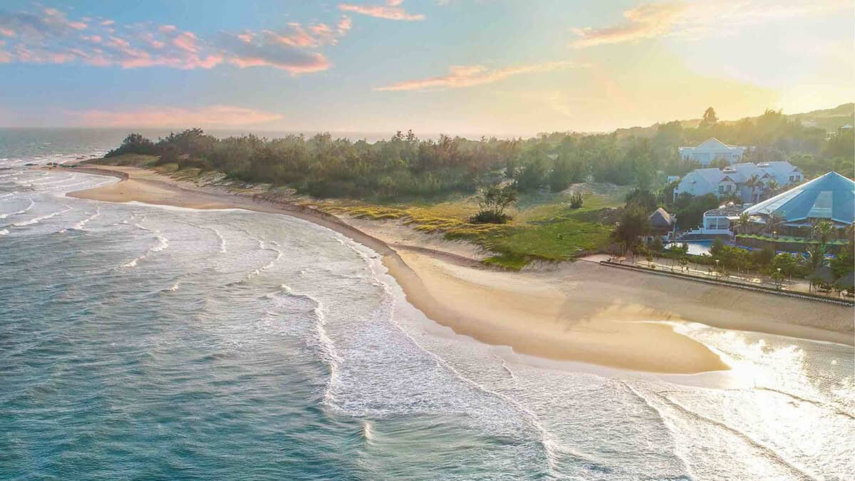 Bãi biển Hồ Tràm